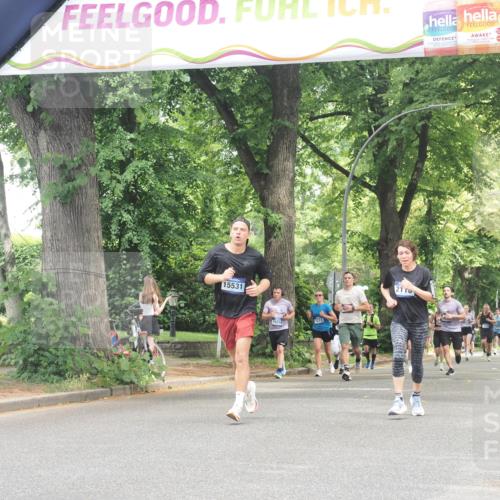 29.06.2025 - hella hamburg halbmarathon KatJ http://msf.ph/oto/8530021 29.06.2025 10:57:32 Zwischen KM18-KM19  meine-sportfotos.de