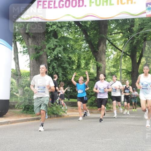 29.06.2025 - hella hamburg halbmarathon KatJ http://msf.ph/oto/8530095 29.06.2025 10:57:37 Zwischen KM18-KM19 1213, 2110, 4007, 8055 meine-sportfotos.de