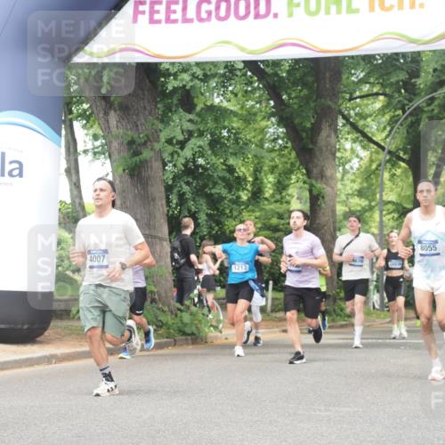 29.06.2025 - hella hamburg halbmarathon KatJ http://msf.ph/oto/8530108 29.06.2025 10:57:37 Zwischen KM18-KM19 1213, 2110, 4007, 8055 meine-sportfotos.de