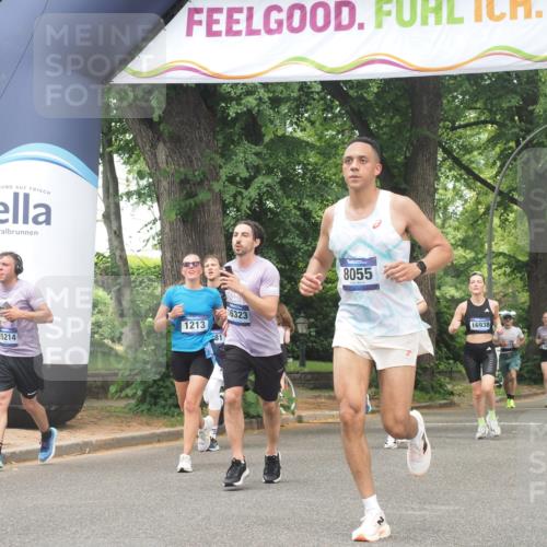 29.06.2025 - hella hamburg halbmarathon KatJ http://msf.ph/oto/8530125 29.06.2025 10:57:38 Zwischen KM18-KM19 1213, 2110, 4007, 7881, 8055 meine-sportfotos.de