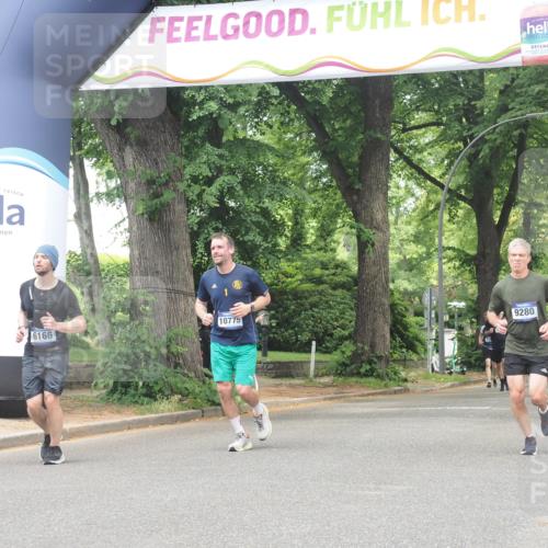 29.06.2025 - hella hamburg halbmarathon KatJ http://msf.ph/oto/8530325 29.06.2025 10:57:52 Zwischen KM18-KM19 3756, 6166 meine-sportfotos.de