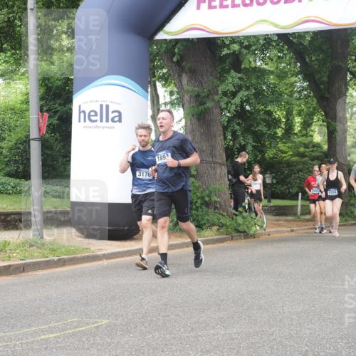 29.06.2025 - hella hamburg halbmarathon KatJ http://msf.ph/oto/8530433 29.06.2025 10:58:00 Zwischen KM18-KM19 1893, 3176, 6166, 7462 meine-sportfotos.de