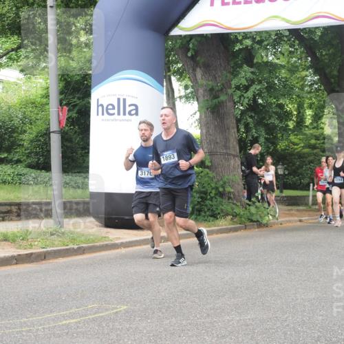 29.06.2025 - hella hamburg halbmarathon KatJ http://msf.ph/oto/8530436 29.06.2025 10:58:00 Zwischen KM18-KM19 1893, 3176, 6166, 7462 meine-sportfotos.de