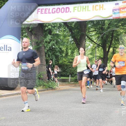 29.06.2025 - hella hamburg halbmarathon KatJ http://msf.ph/oto/8530556 29.06.2025 10:58:06 Zwischen KM18-KM19 1893, 2904, 3176, 4394, 7462 meine-sportfotos.de