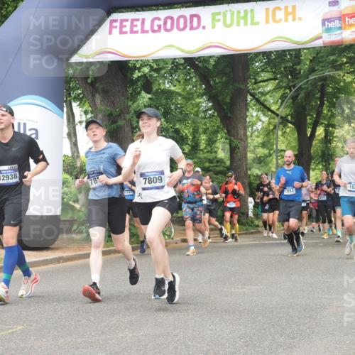 29.06.2025 - hella hamburg halbmarathon KatJ http://msf.ph/oto/8530608 29.06.2025 10:58:11 Zwischen KM18-KM19 1020, 1051, 7809, 7810 meine-sportfotos.de