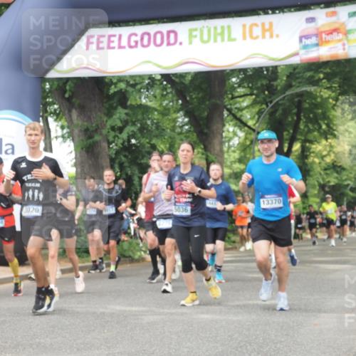 29.06.2025 - hella hamburg halbmarathon KatJ http://msf.ph/oto/8530665 29.06.2025 10:58:15 Zwischen KM18-KM19 1020, 1051, 1981, 3020, 4583, 5036, 7017, 7257, 7277, 7809, 7810, 8275 meine-sportfotos.de