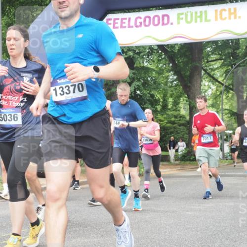 29.06.2025 - hella hamburg halbmarathon KatJ http://msf.ph/oto/8530683 29.06.2025 10:58:16 Zwischen KM18-KM19 1020, 1051, 1981, 3020, 4583, 5036, 7017, 7257, 7277, 7278, 7809, 7810, 8275 meine-sportfotos.de