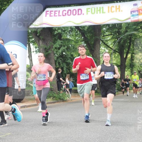 29.06.2025 - hella hamburg halbmarathon KatJ http://msf.ph/oto/8530699 29.06.2025 10:58:17 Zwischen KM18-KM19 1020, 1051, 1981, 3020, 4583, 5036, 7017, 7257, 7277, 7278, 7279, 7809, 8275 meine-sportfotos.de