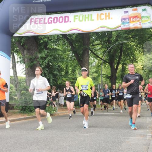 29.06.2025 - hella hamburg halbmarathon KatJ http://msf.ph/oto/8530715 29.06.2025 10:58:21 Zwischen KM18-KM19 1981, 2721, 4583, 5036, 7014, 7017, 7195, 7277, 7278, 7279, 8275 meine-sportfotos.de