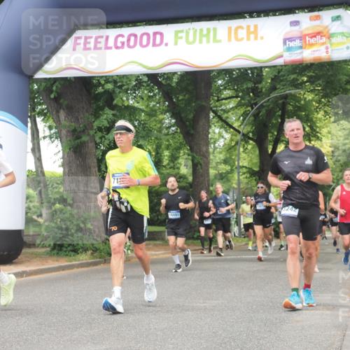29.06.2025 - hella hamburg halbmarathon KatJ http://msf.ph/oto/8530727 29.06.2025 10:58:22 Zwischen KM18-KM19 1245, 1981, 2721, 4583, 7014, 7017, 7195, 7277, 7278, 7279, 8275 meine-sportfotos.de