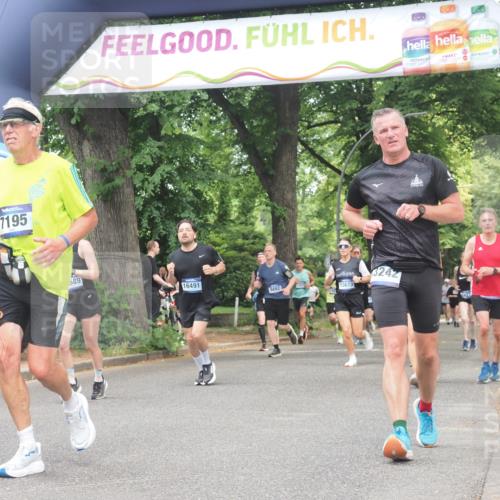 29.06.2025 - hella hamburg halbmarathon KatJ http://msf.ph/oto/8530733 29.06.2025 10:58:23 Zwischen KM18-KM19 1245, 2721, 4583, 7014, 7195, 7278, 7279 meine-sportfotos.de
