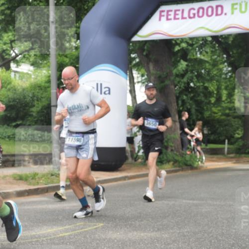 29.06.2025 - hella hamburg halbmarathon KatJ http://msf.ph/oto/8530788 29.06.2025 10:58:30 Zwischen KM18-KM19 1245, 1524, 2309, 2427, 3650, 5069 meine-sportfotos.de
