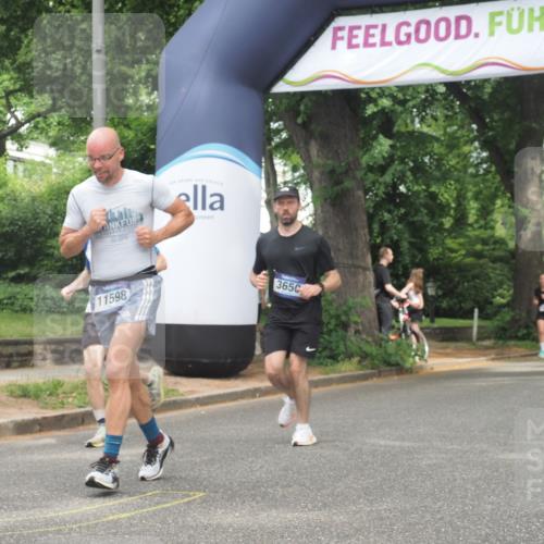 29.06.2025 - hella hamburg halbmarathon KatJ http://msf.ph/oto/8530790 29.06.2025 10:58:31 Zwischen KM18-KM19 1524, 2309, 2427, 3650, 5069 meine-sportfotos.de