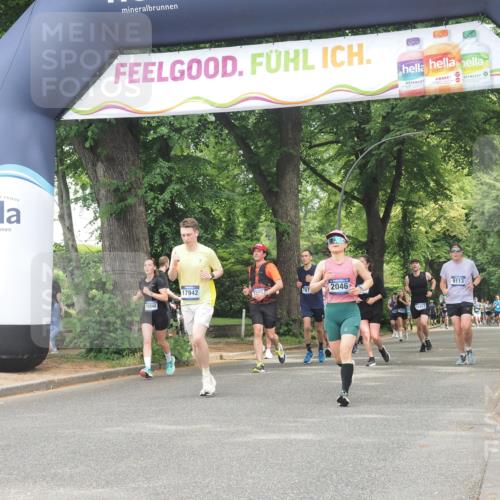 29.06.2025 - hella hamburg halbmarathon KatJ http://msf.ph/oto/8530798 29.06.2025 10:58:34 Zwischen KM18-KM19 1524, 2046, 3650, 5069 meine-sportfotos.de