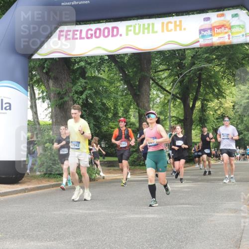 29.06.2025 - hella hamburg halbmarathon KatJ http://msf.ph/oto/8530805 29.06.2025 10:58:34 Zwischen KM18-KM19 1524, 2046, 3650, 5069 meine-sportfotos.de