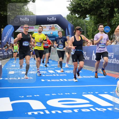 29.06.2025 - hella hamburg halbmarathon Strokosch-Dieckow http://msf.ph/oto/8533997 29.06.2025 10:56:56 Ziel 1485, 1955, 2282, 2741, 2759, 4299, 5033, 5418, 6835, 7716, 8669, 11043, 11143, 11212, 11638, 14678, 15097, 16470, 16620, 16679, 16909, 18719, 19091 meine-sportfotos.de