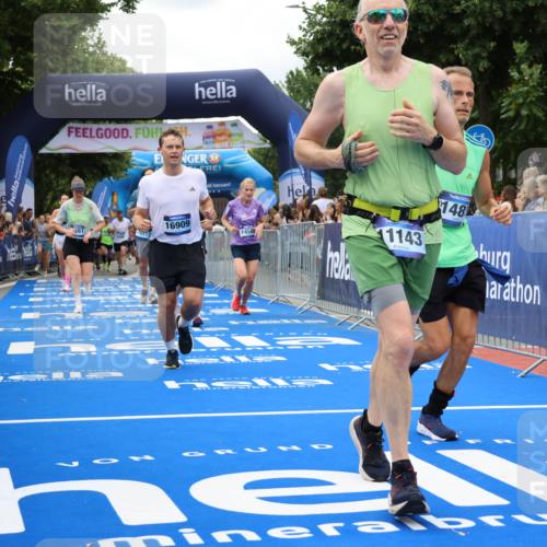 29.06.2025 - hella hamburg halbmarathon Strokosch-Dieckow http://msf.ph/oto/8534023 29.06.2025 10:57:02 Ziel 1485, 2282, 2759, 4261, 4299, 5033, 8669, 11043, 11143, 11212, 11638, 13691, 14139, 14408, 14588, 14678, 15097, 15726, 16470, 16909, 17617, 18208, 18719, 19091 meine-sportfotos.de