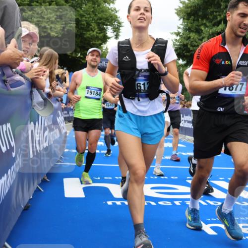 29.06.2025 - hella hamburg halbmarathon Strokosch-Dieckow http://msf.ph/oto/8534057 29.06.2025 10:57:12 Ziel 1387, 1877, 2417, 2676, 4167, 4261, 4940, 8585, 9450, 9577, 9884, 9934, 10383, 11590, 11612, 12014, 12590, 13750, 14139, 14588, 15110, 15229, 15664, 15726, 16625, 17617, 17660, 17779, 17848, 17993, 18208, 19184 meine-sportfotos.de