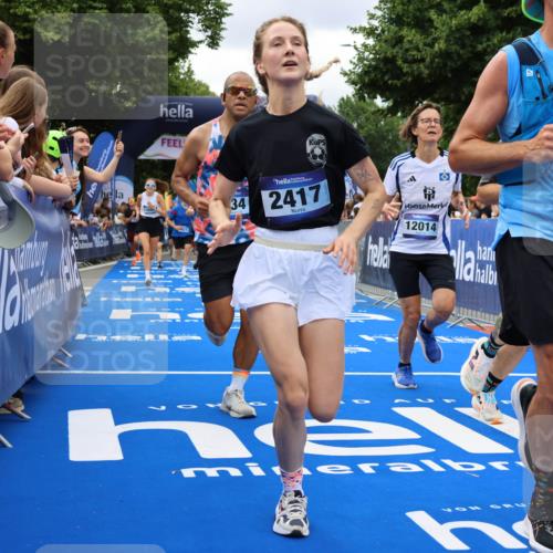 29.06.2025 - hella hamburg halbmarathon Strokosch-Dieckow http://msf.ph/oto/8534079 29.06.2025 10:57:18 Ziel 1387, 1877, 2417, 2676, 4167, 4940, 5926, 6272, 8585, 9450, 9577, 9727, 9884, 9934, 10383, 11590, 11612, 12014, 12590, 13394, 13664, 13750, 15110, 15229, 15664, 16625, 16830, 17160, 17660, 17779, 17828, 17848, 17993, 19184 meine-sportfotos.de