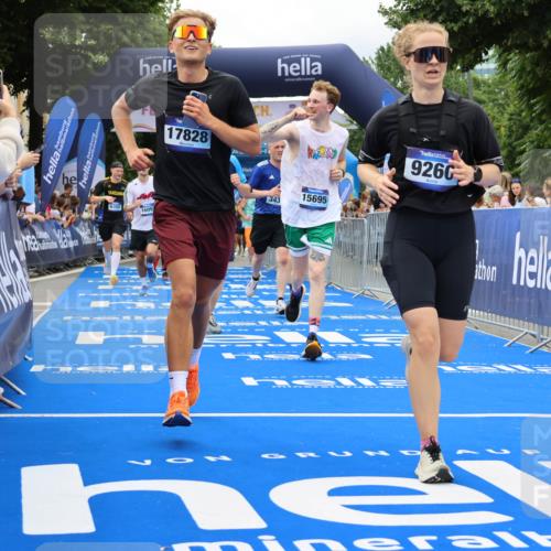 29.06.2025 - hella hamburg halbmarathon Strokosch-Dieckow http://msf.ph/oto/8534102 29.06.2025 10:57:25 Ziel 2236, 3435, 4502, 5015, 5134, 5728, 5926, 6272, 6281, 6302, 8393, 9450, 9727, 12014, 12144, 12590, 13245, 13394, 13664, 15695, 16093, 16625, 16830, 17160, 17758, 17828 meine-sportfotos.de