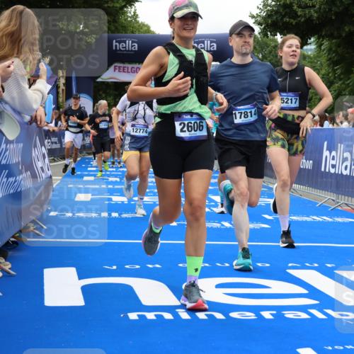 29.06.2025 - hella hamburg halbmarathon Strokosch-Dieckow http://msf.ph/oto/8534153 29.06.2025 10:57:39 Ziel 1239, 1715, 1719, 1972, 2236, 2606, 2652, 4502, 5391, 5457, 5458, 7833, 10133, 12440, 12774, 13523, 14571, 14737, 14951, 15217, 15220, 16418, 17201, 17455, 17769, 17814, 18388, 18508, 18727, 18985 meine-sportfotos.de