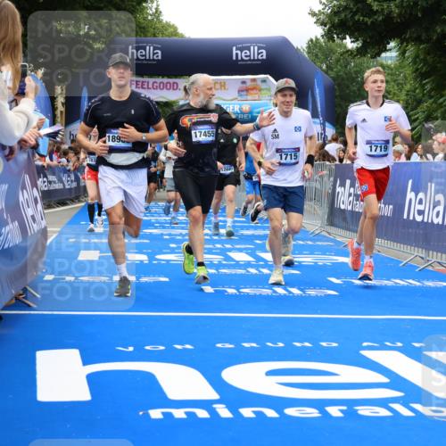 29.06.2025 - hella hamburg halbmarathon Strokosch-Dieckow http://msf.ph/oto/8534167 29.06.2025 10:57:42 Ziel 1239, 1715, 1719, 1972, 2034, 2606, 5391, 7269, 7833, 10133, 10599, 10703, 12440, 12523, 12774, 13523, 14571, 14737, 14951, 15217, 15220, 16418, 16517, 17201, 17455, 17769, 17814, 18388, 18508, 18727, 18985 meine-sportfotos.de