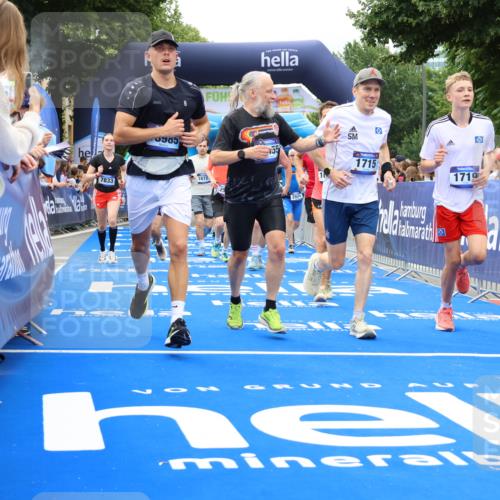 29.06.2025 - hella hamburg halbmarathon Strokosch-Dieckow http://msf.ph/oto/8534171 29.06.2025 10:57:42 Ziel 1239, 1715, 1719, 1972, 2034, 2606, 5391, 7269, 7833, 10133, 10599, 10703, 12440, 12523, 12774, 13523, 14571, 14737, 14951, 15217, 15220, 16418, 16517, 17201, 17455, 17769, 17814, 18388, 18508, 18727, 18985 meine-sportfotos.de