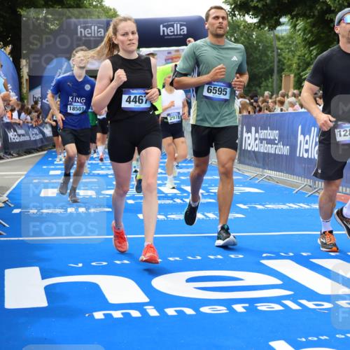 29.06.2025 - hella hamburg halbmarathon Strokosch-Dieckow http://msf.ph/oto/8534374 29.06.2025 10:58:35 Ziel 1319, 2619, 2656, 2978, 3251, 4467, 5341, 6592, 6595, 7082, 7659, 8322, 9316, 10943, 11605, 11846, 12712, 12809, 12862, 12879, 13694, 15197, 16189, 18501, 18556, 18587 meine-sportfotos.de