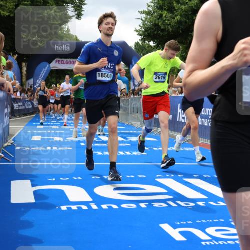 29.06.2025 - hella hamburg halbmarathon Strokosch-Dieckow http://msf.ph/oto/8534391 29.06.2025 10:58:36 Ziel 1319, 2619, 2656, 2978, 3251, 4467, 5341, 5675, 6592, 6595, 7082, 7659, 8322, 8929, 9316, 10943, 11605, 11846, 12712, 12809, 12862, 12879, 13512, 13694, 15197, 16189, 18501, 18556, 18587 meine-sportfotos.de