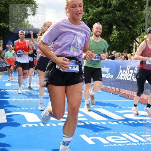 29.06.2025 - hella hamburg halbmarathon Strokosch-Dieckow http://msf.ph/oto/8534464 29.06.2025 10:58:42 Ziel 1319, 2488, 2619, 2656, 2840, 5277, 5675, 6592, 6595, 6720, 7659, 8322, 8929, 10268, 10539, 10943, 11605, 11846, 12862, 13512, 13694, 13880, 14266, 14902, 14965, 15197, 16189, 17405, 17630, 17839, 18232, 18501, 18587, 18954 meine-sportfotos.de