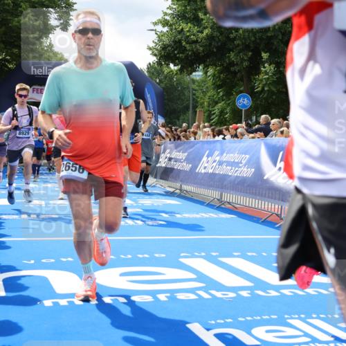 29.06.2025 - hella hamburg halbmarathon Strokosch-Dieckow http://msf.ph/oto/8534487 29.06.2025 10:58:44 Ziel 1319, 2159, 2488, 2656, 2840, 3859, 5277, 5675, 6592, 6720, 8322, 8807, 8929, 10268, 10539, 10943, 11605, 11846, 12862, 13512, 13694, 13880, 14266, 14902, 14965, 15197, 16189, 17405, 17630, 17839, 18232, 18587, 18954 meine-sportfotos.de
