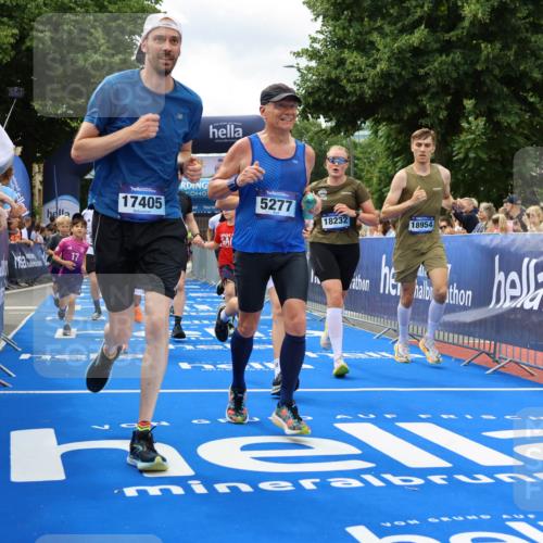 29.06.2025 - hella hamburg halbmarathon Strokosch-Dieckow http://msf.ph/oto/8534532 29.06.2025 10:58:49 Ziel 2159, 2488, 2656, 2840, 3859, 4632, 4833, 5277, 5675, 5885, 6438, 6720, 8807, 8929, 9156, 9353, 10268, 10518, 10539, 10788, 10915, 10943, 11605, 11846, 12734, 12735, 13512, 13654, 13880, 14266, 14673, 14902, 14965, 17405, 17630, 17839, 17931, 18180, 18232, 18954 meine-sportfotos.de
