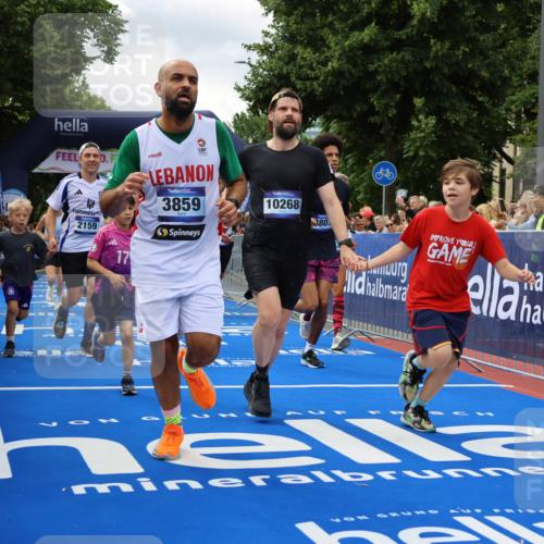 29.06.2025 - hella hamburg halbmarathon Strokosch-Dieckow http://msf.ph/oto/8534545 29.06.2025 10:58:50 Ziel 2159, 2488, 2840, 3859, 4632, 4833, 5277, 5675, 5885, 6438, 6720, 8807, 8929, 9156, 9353, 10268, 10518, 10539, 10788, 10915, 12734, 12735, 13512, 13654, 13880, 14266, 14673, 14902, 14965, 17405, 17630, 17810, 17839, 17931, 18180, 18232, 18833, 18954, 19002, 19003 meine-sportfotos.de