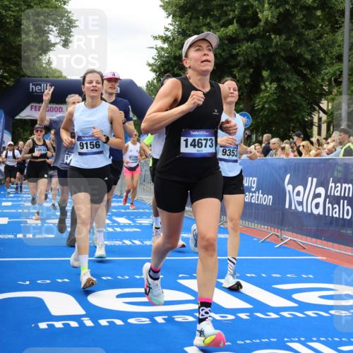 29.06.2025 - hella hamburg halbmarathon Strokosch-Dieckow http://msf.ph/oto/8534567 29.06.2025 10:58:53 Ziel 2159, 2488, 2840, 3859, 4632, 4833, 5277, 5885, 6438, 6720, 6860, 7223, 8807, 9156, 9353, 9835, 10268, 10518, 10539, 10788, 10915, 11935, 12734, 12735, 13654, 14673, 14965, 17405, 17531, 17630, 17810, 17827, 17931, 18180, 18232, 18682, 18833, 18954, 19002, 19003 meine-sportfotos.de