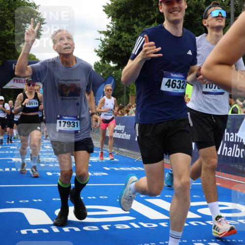 29.06.2025 - hella hamburg halbmarathon Strokosch-Dieckow http://msf.ph/oto/8534584 29.06.2025 10:58:54 Ziel 2159, 2488, 3859, 4632, 4833, 5277, 5885, 6438, 6720, 6860, 7223, 8807, 9156, 9353, 9835, 10268, 10518, 10539, 10788, 10915, 11935, 12734, 12735, 13654, 14673, 14965, 17405, 17531, 17630, 17810, 17827, 17852, 17931, 18180, 18232, 18682, 18833, 18954, 19002, 19003 meine-sportfotos.de