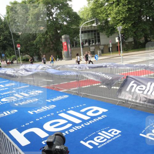 29.06.2025 - hella hamburg halbmarathon Michael Strokosch http://msf.ph/oto/8535212 29.06.2025 08:38:26 Ziel  meine-sportfotos.de