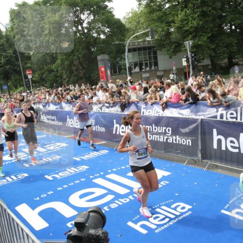 29.06.2025 - hella hamburg halbmarathon Michael Strokosch http://msf.ph/oto/8535970 29.06.2025 10:43:56 Ziel  meine-sportfotos.de
