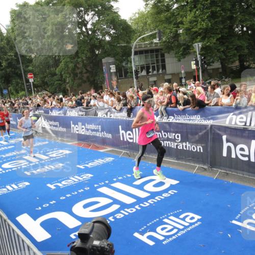 29.06.2025 - hella hamburg halbmarathon Michael Strokosch http://msf.ph/oto/8536879 29.06.2025 10:29:34 Ziel  meine-sportfotos.de
