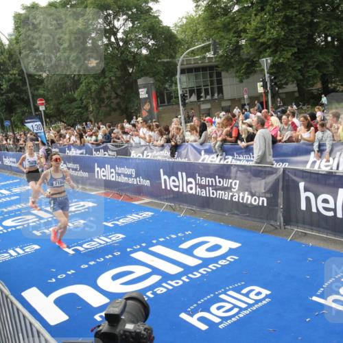 29.06.2025 - hella hamburg halbmarathon Michael Strokosch http://msf.ph/oto/8536935 29.06.2025 10:29:45 Ziel  meine-sportfotos.de