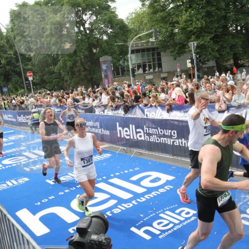 29.06.2025 - hella hamburg halbmarathon Michael Strokosch http://msf.ph/oto/8537271 29.06.2025 10:49:05 Ziel  meine-sportfotos.de