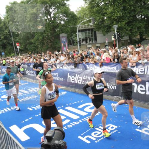 29.06.2025 - hella hamburg halbmarathon Michael Strokosch http://msf.ph/oto/8537454 29.06.2025 10:49:52 Ziel  meine-sportfotos.de