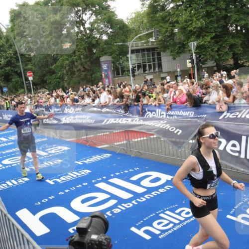 29.06.2025 - hella hamburg halbmarathon Michael Strokosch http://msf.ph/oto/8538073 29.06.2025 10:52:22 Ziel  meine-sportfotos.de