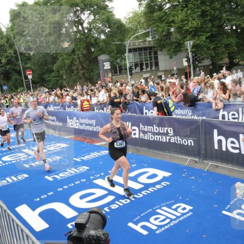 29.06.2025 - hella hamburg halbmarathon Michael Strokosch http://msf.ph/oto/8538332 29.06.2025 10:53:20 Ziel  meine-sportfotos.de