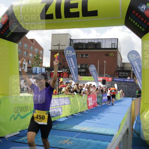 10.08.2025 - GEWOBA Citytriathlon Bremen H.Heesch http://msf.ph/oto/8538674 10.08.2025 11:45:13 Ziel 450 meine-sportfotos.de