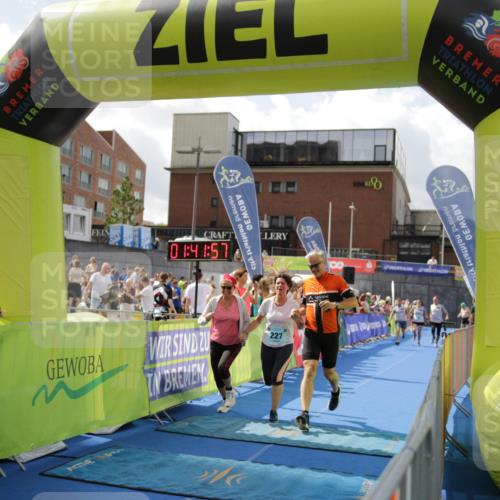 10.08.2025 - GEWOBA Citytriathlon Bremen H.Heesch http://msf.ph/oto/8538682 10.08.2025 11:45:35 Ziel 227 meine-sportfotos.de
