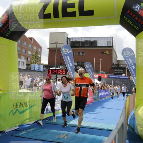 10.08.2025 - GEWOBA Citytriathlon Bremen H.Heesch http://msf.ph/oto/8538685 10.08.2025 11:45:35 Ziel 227 meine-sportfotos.de