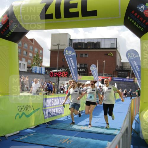 10.08.2025 - GEWOBA Citytriathlon Bremen H.Heesch http://msf.ph/oto/8538721 10.08.2025 11:45:39 Ziel 227 meine-sportfotos.de