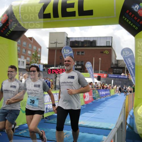 10.08.2025 - GEWOBA Citytriathlon Bremen H.Heesch http://msf.ph/oto/8538726 10.08.2025 11:45:40 Ziel 39, 227 meine-sportfotos.de