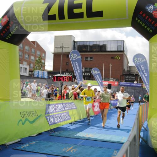 10.08.2025 - GEWOBA Citytriathlon Bremen H.Heesch http://msf.ph/oto/8538738 10.08.2025 11:43:44 Ziel 201 meine-sportfotos.de