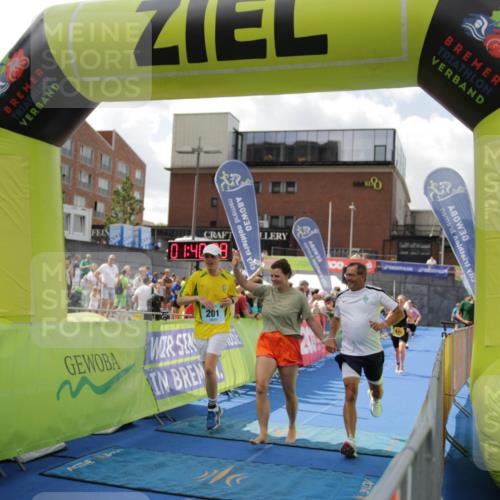 10.08.2025 - GEWOBA Citytriathlon Bremen H.Heesch http://msf.ph/oto/8538744 10.08.2025 11:43:45 Ziel 201 meine-sportfotos.de